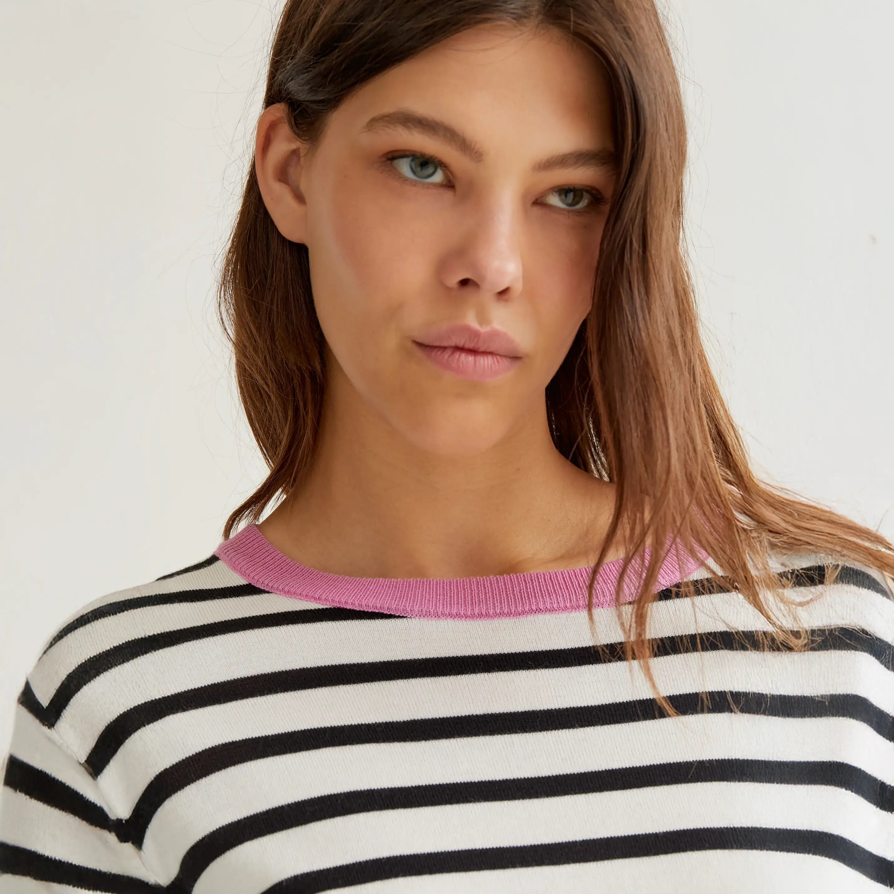 Jersey de punto con estampado de rayas blanco y negro