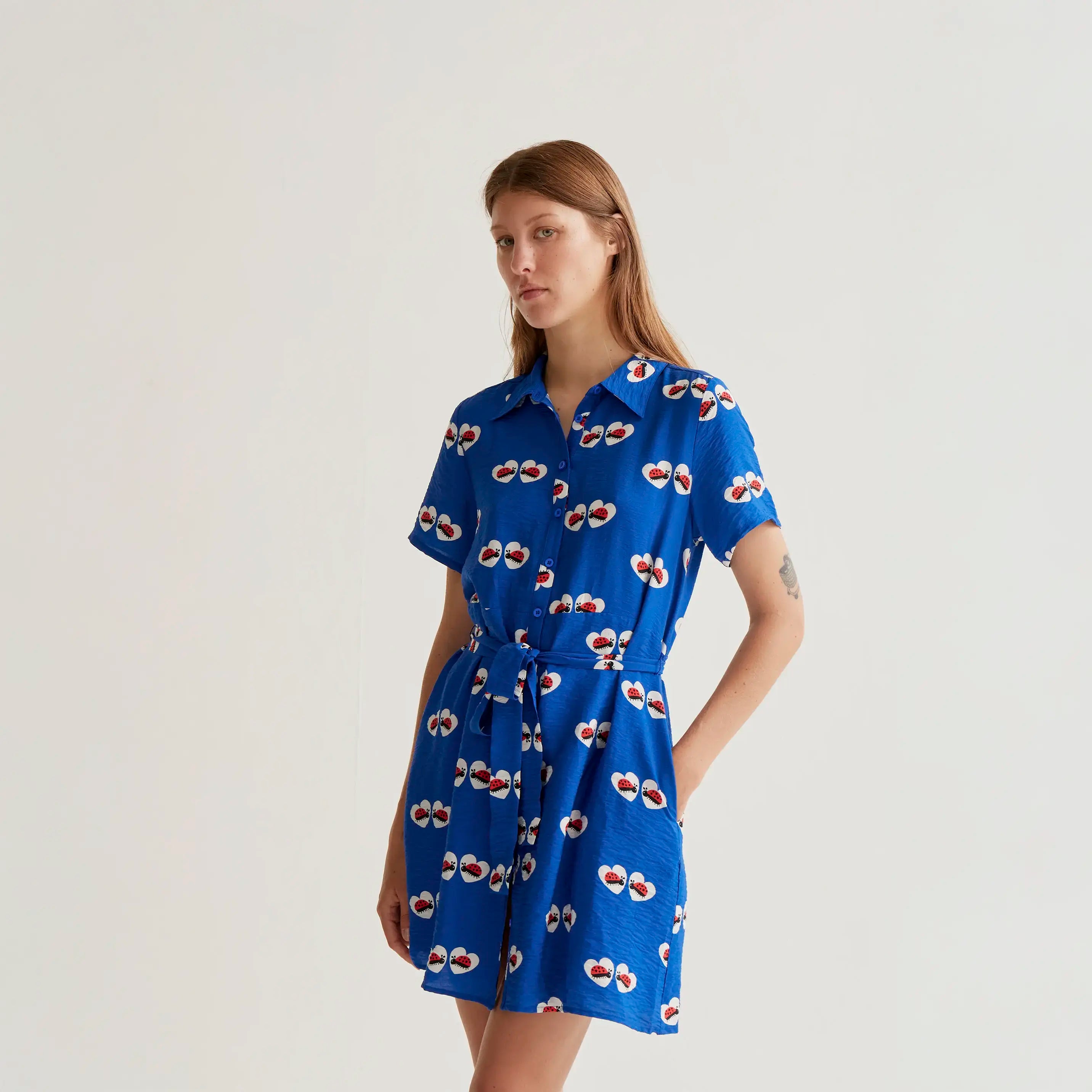 Vestido corto con estampado Coccinella