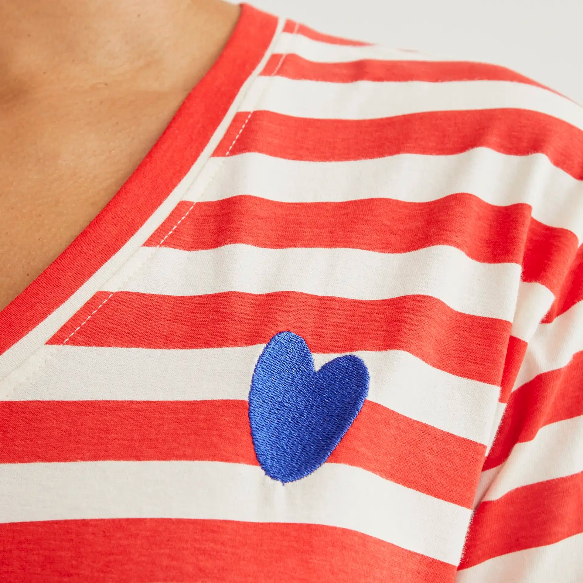 Camiseta rayas rojo y blanco