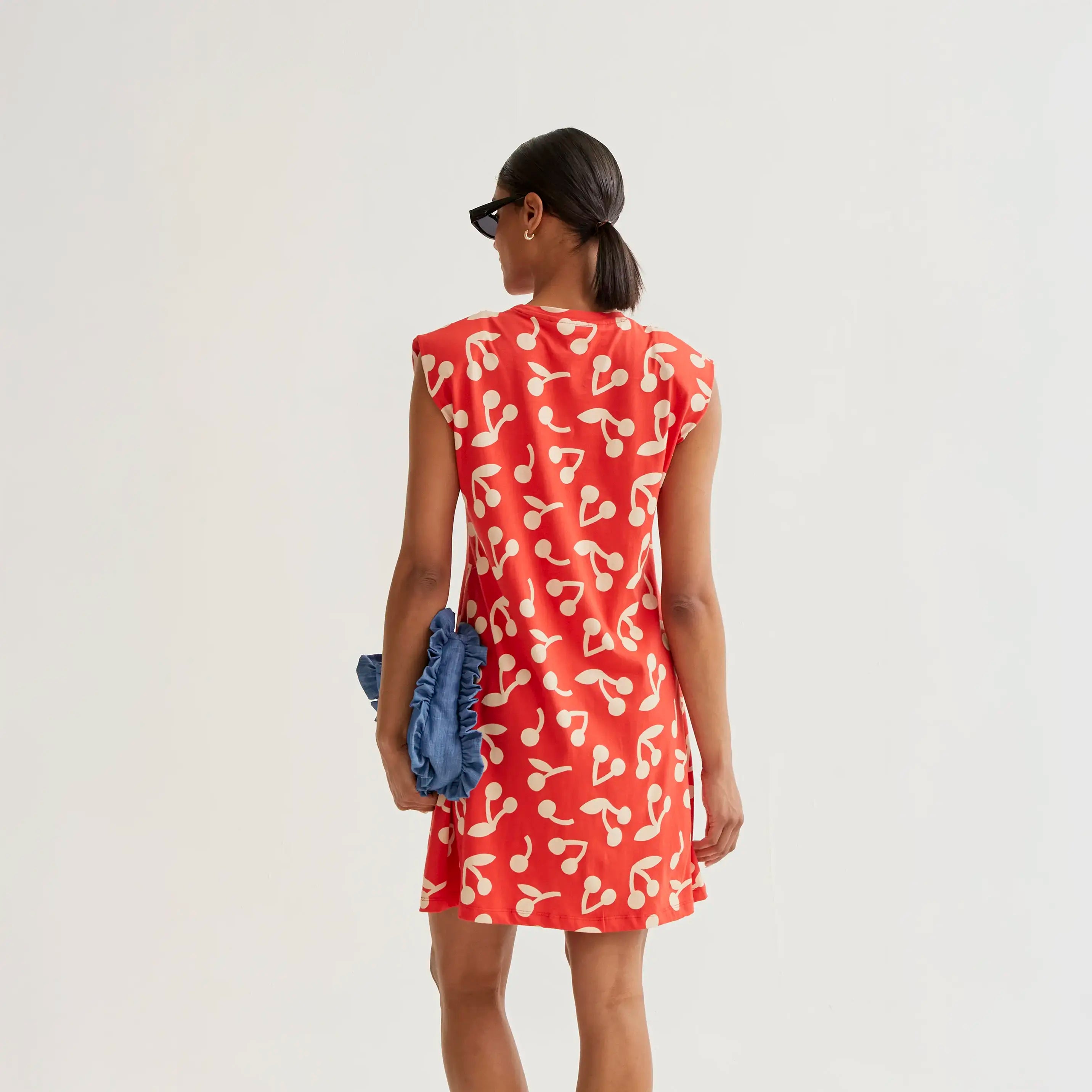 Vestido corto con estampado Red Guinda