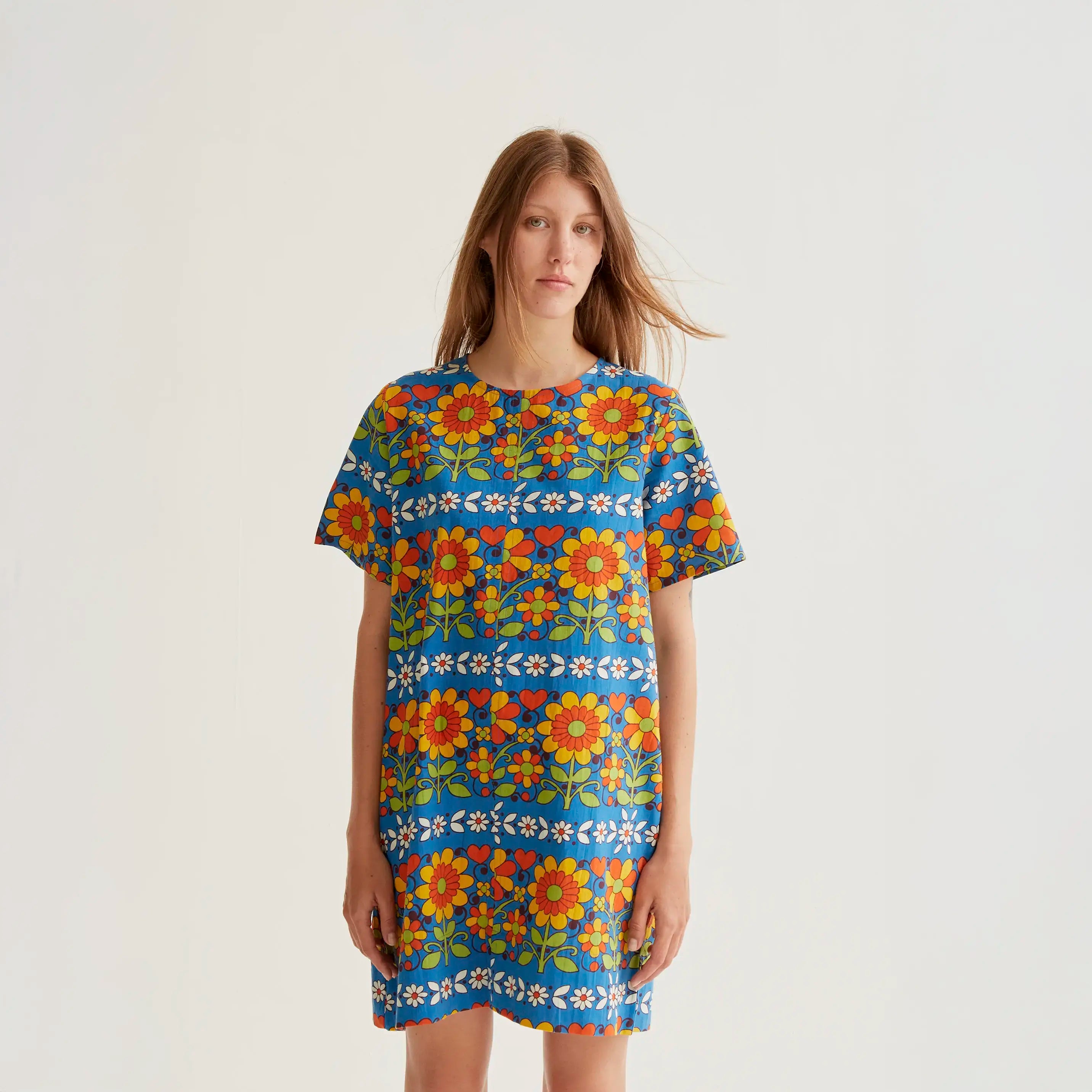 Short dress with Garden print