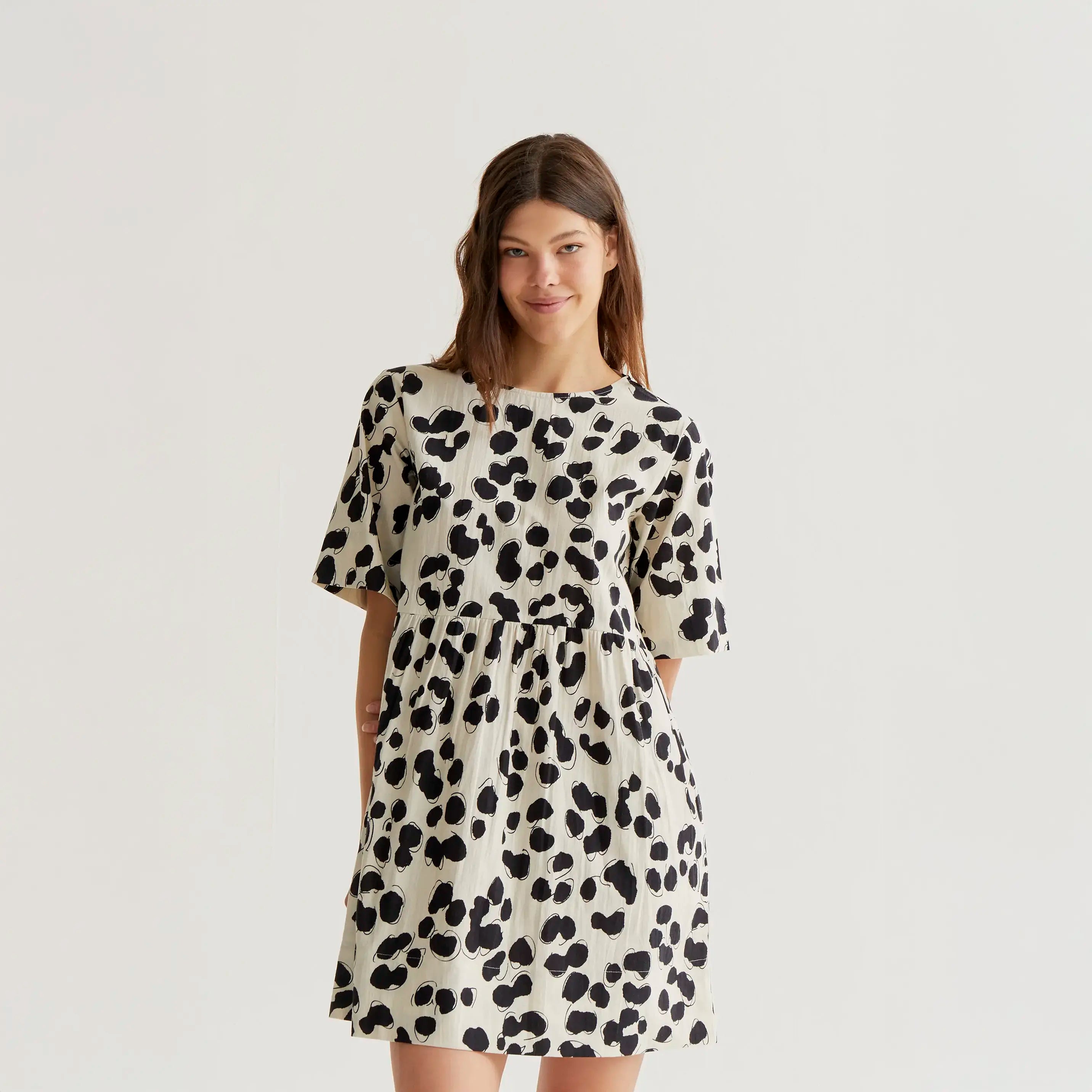 Vestido corto con estampado Dalmatian