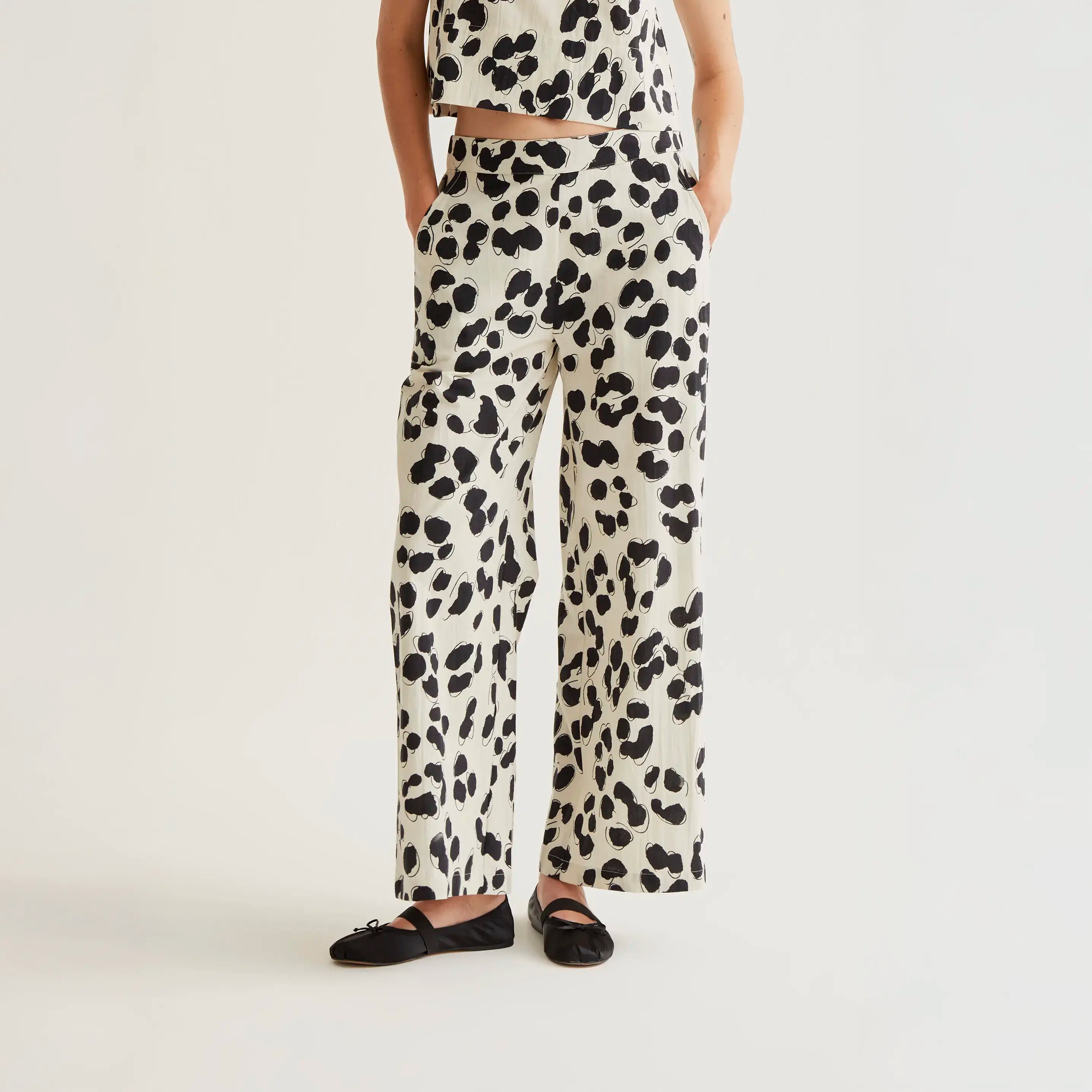 Pantalón con estampado Dalmatian