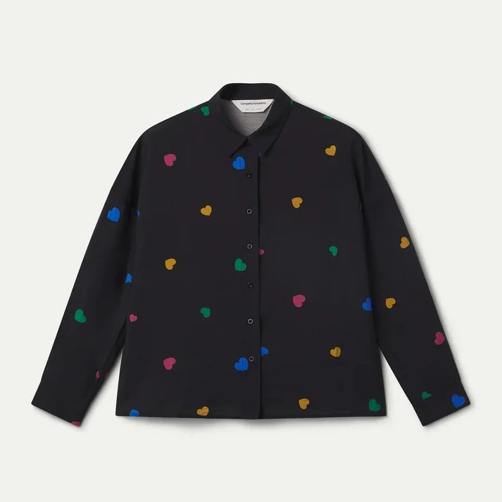 Camisa Oversize Negra con Estampado de Corazones Candy