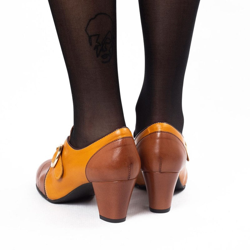 Agatha mostaza y marrón