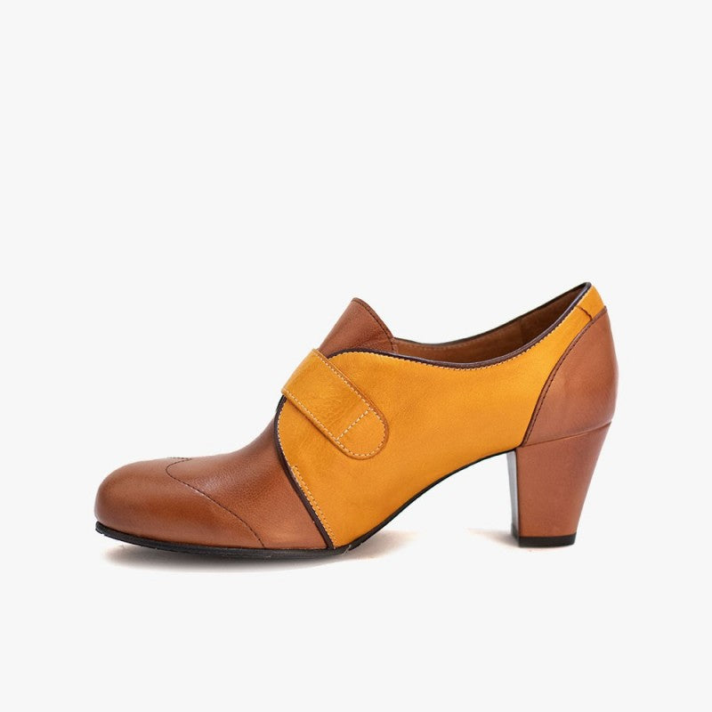 Agatha mostaza y marrón