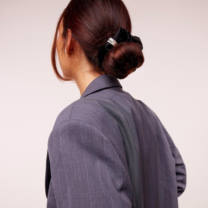 Coletero de satén negro