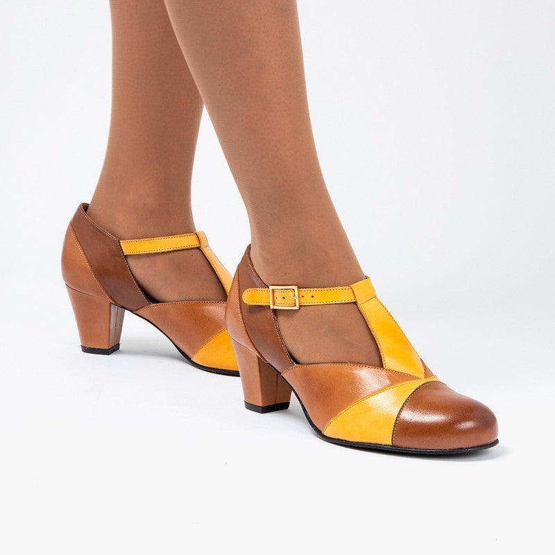 Dana mostaza y marrón