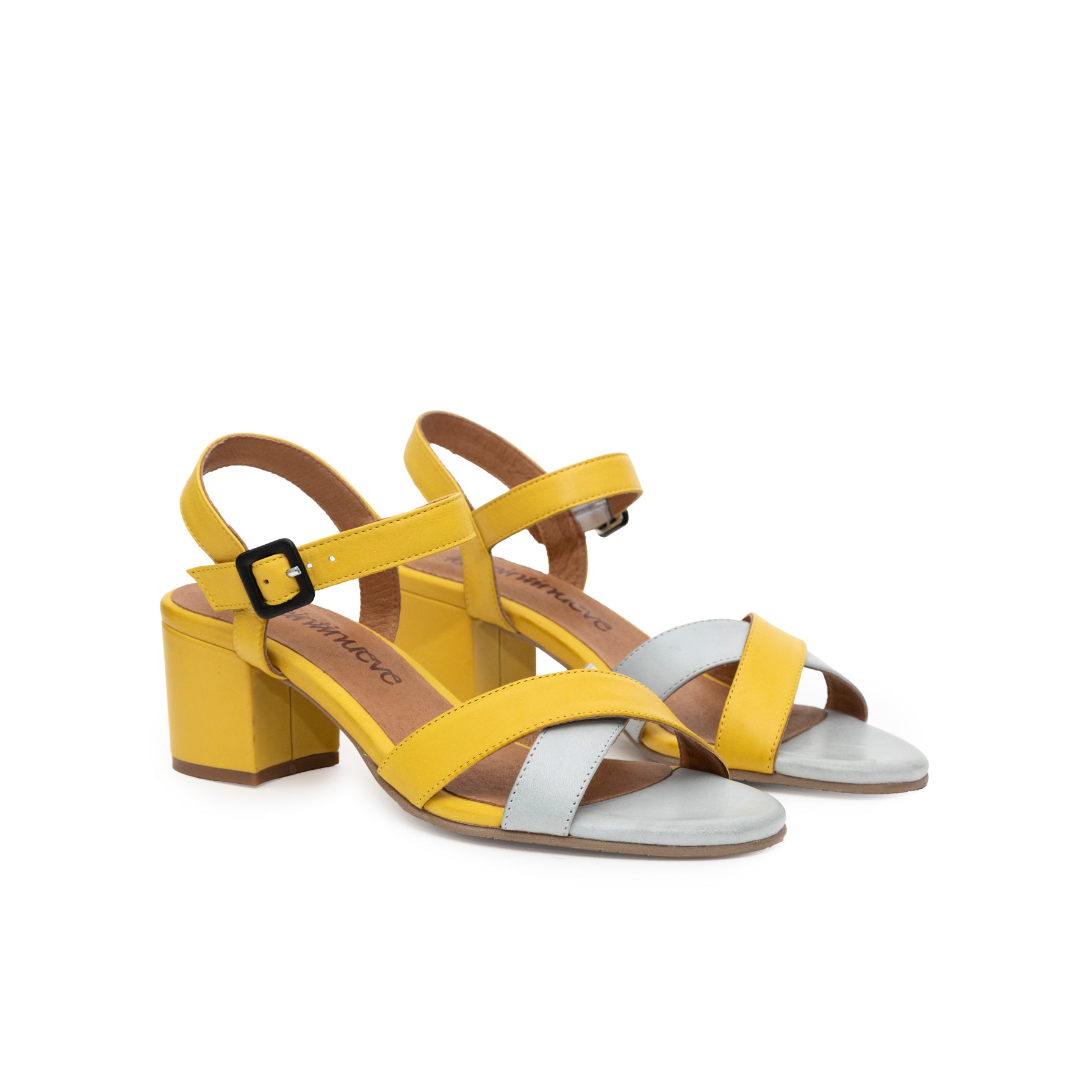 Miranda amarillo y azul