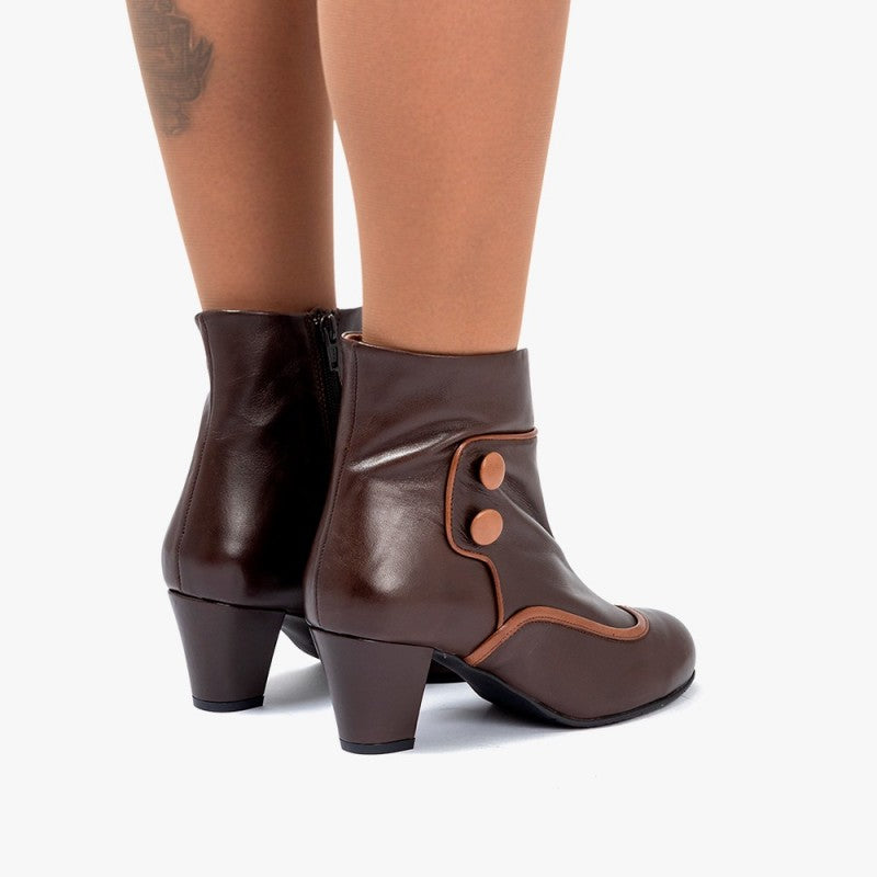 Olga marrón duotono