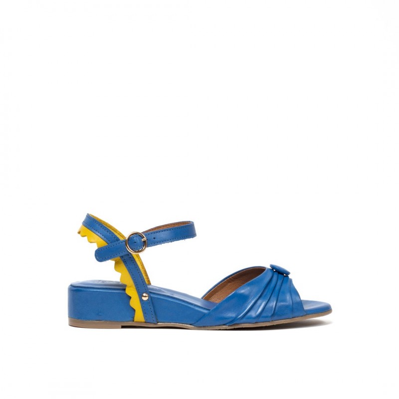 Sandra azul y amarillo