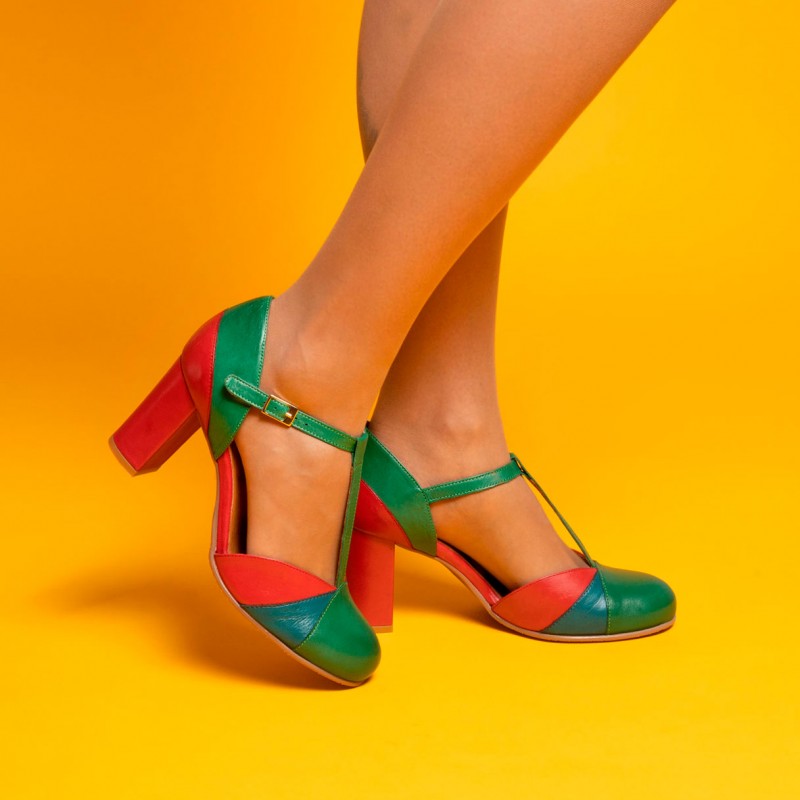 Magnolia verde rojo y azul