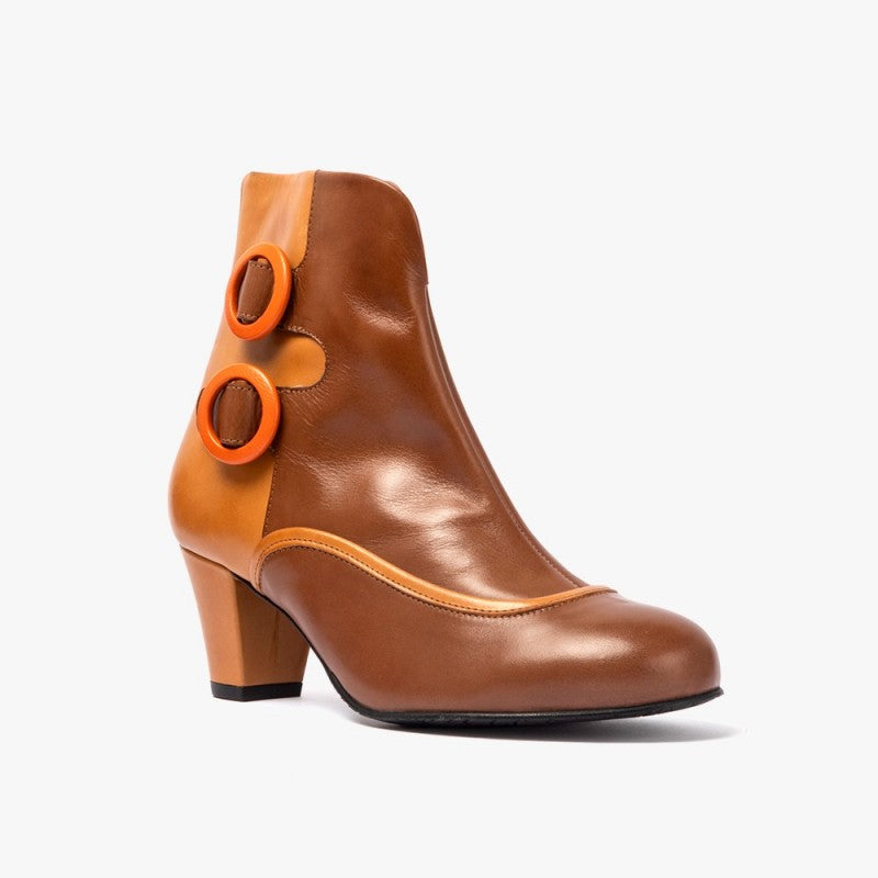 Úrsula marrón y mostaza