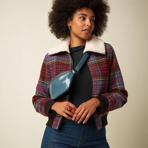 Bolso Pequeño de Charol Little Pack Azul
