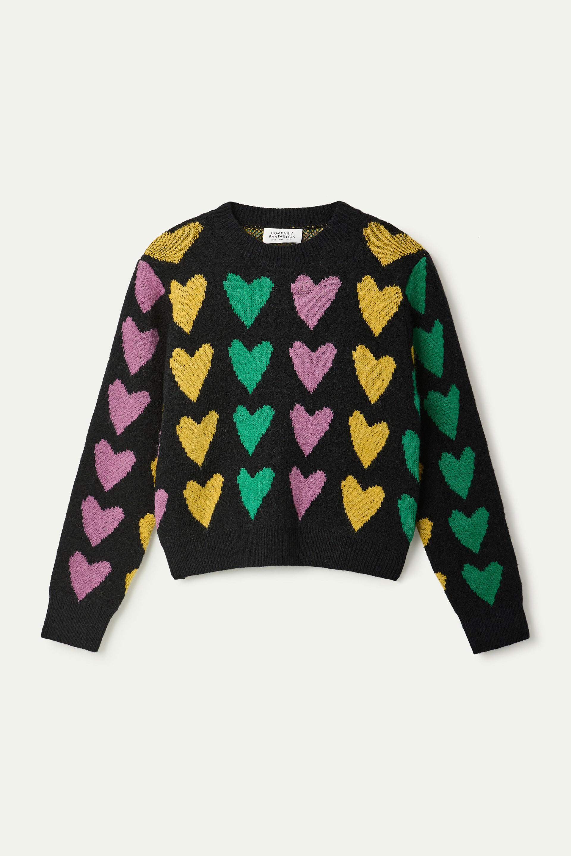 Jersey negro con corazones de colores vivos