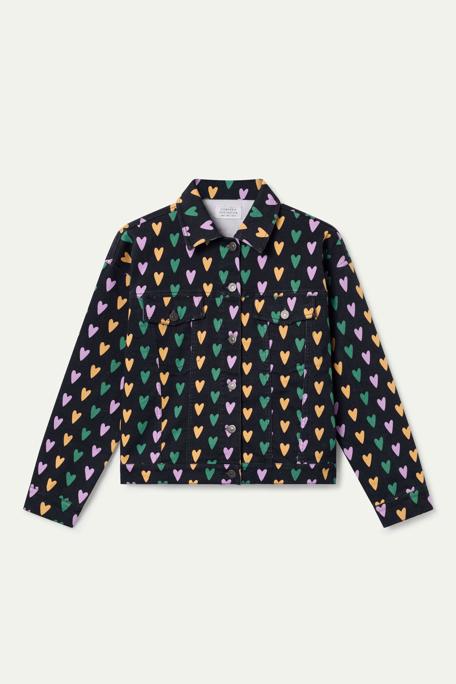 Chaqueta vaquera negra con corazones multicolor