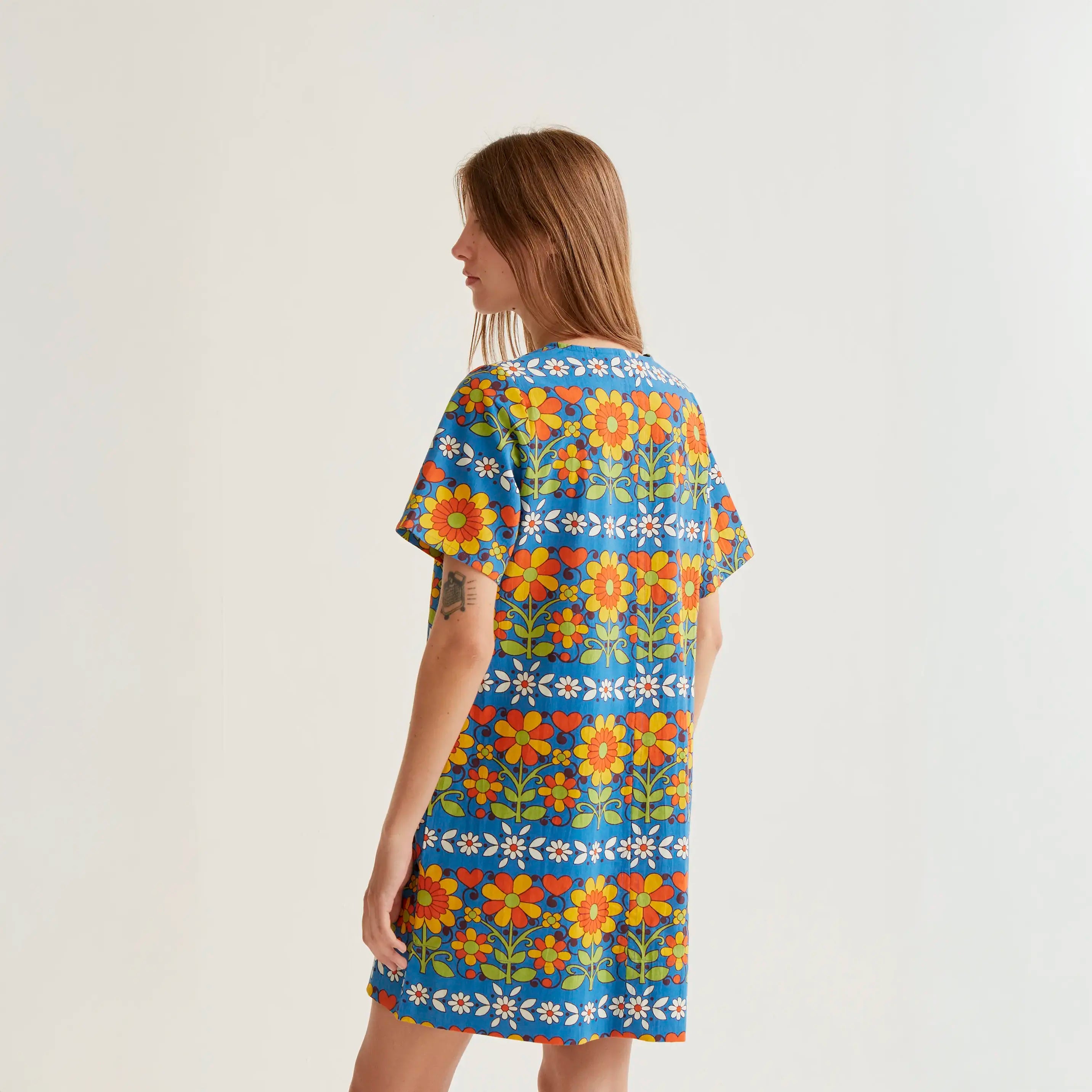 Short dress with Garden print