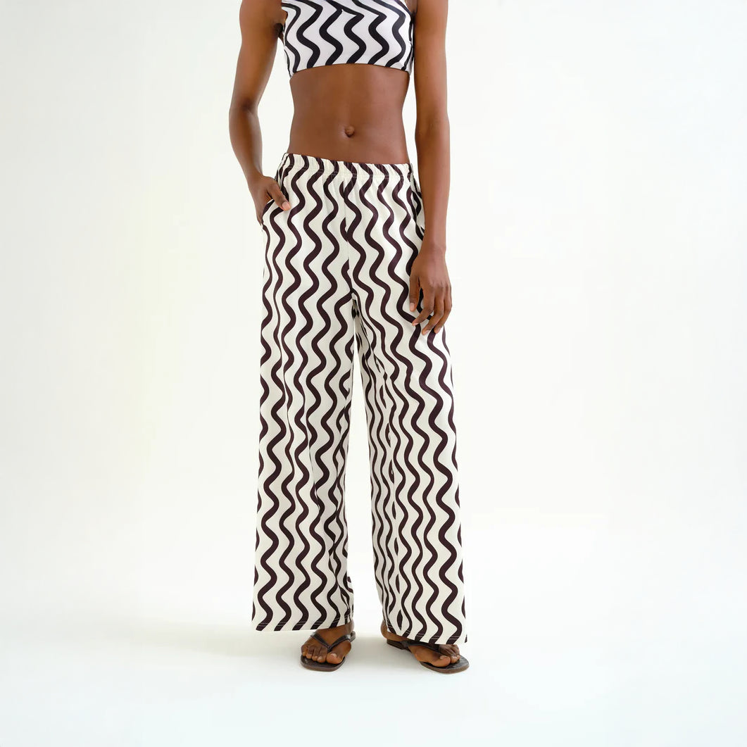 Pantalón con estampado Wave Black & White