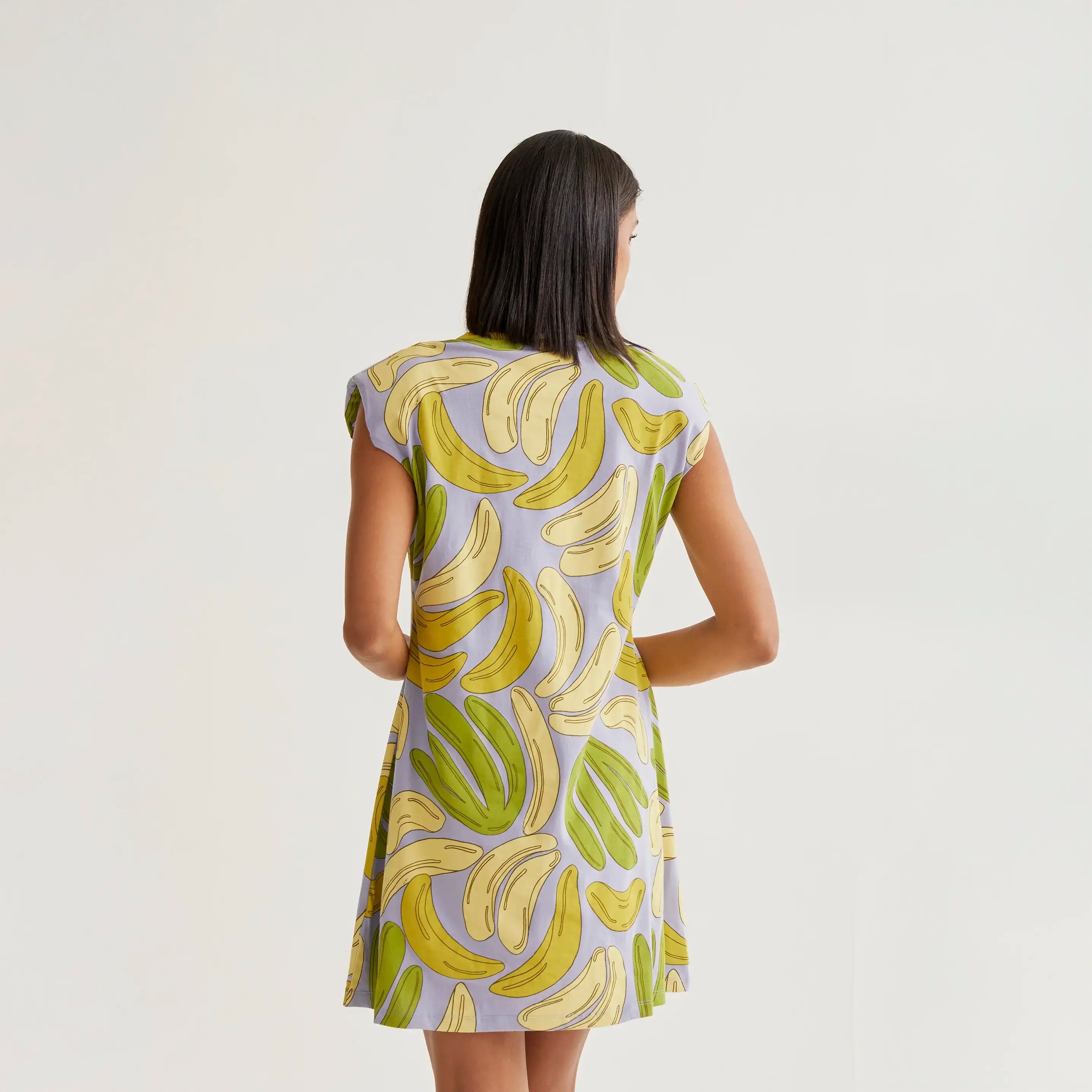 Vestido corto con estampado Guineo