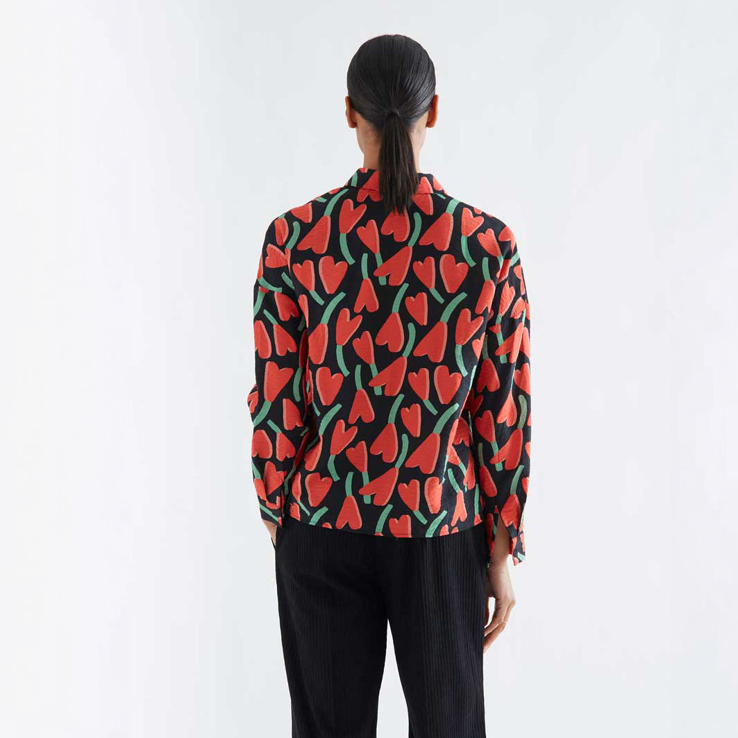 Camisa Fluida Negra con Estampado Botánico Ciclamen