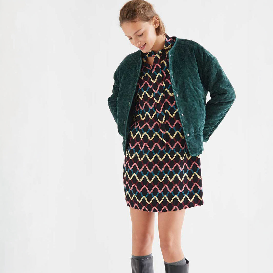 Vestido Corto Evasé Cuello Lazada Estampado Skein