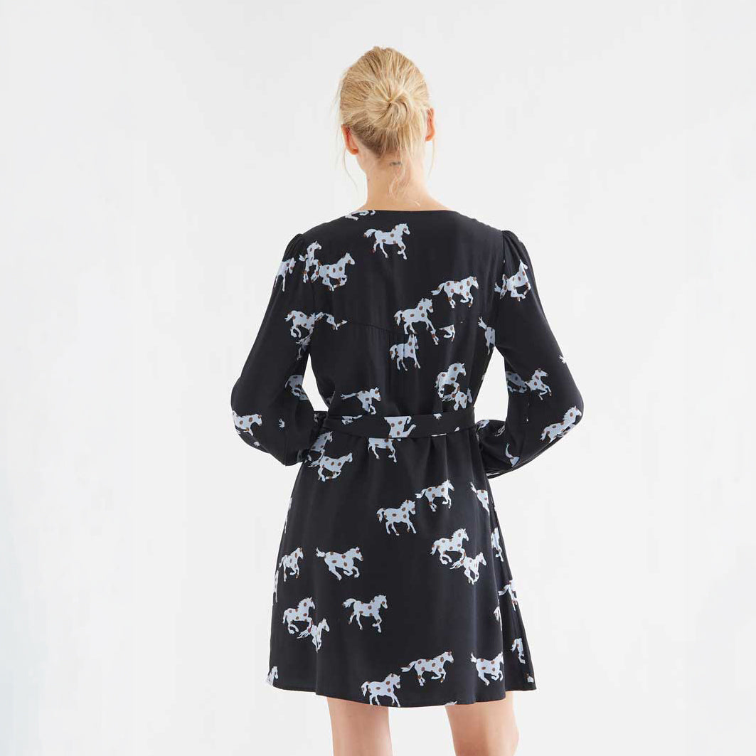 Vestido Corto Cruzado con Lazada Estampado Horse