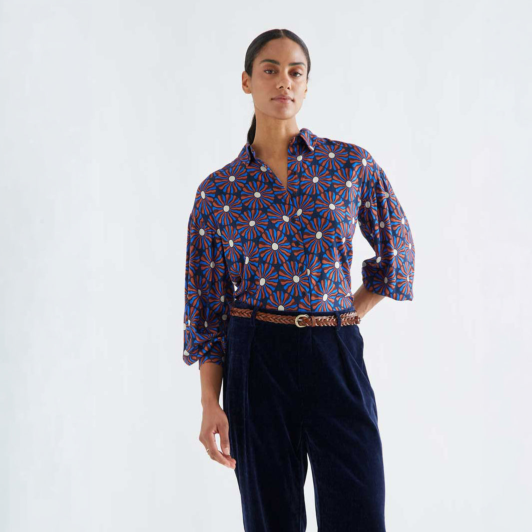 Camisa Fluida Azul y Marrón Chocolate Flower