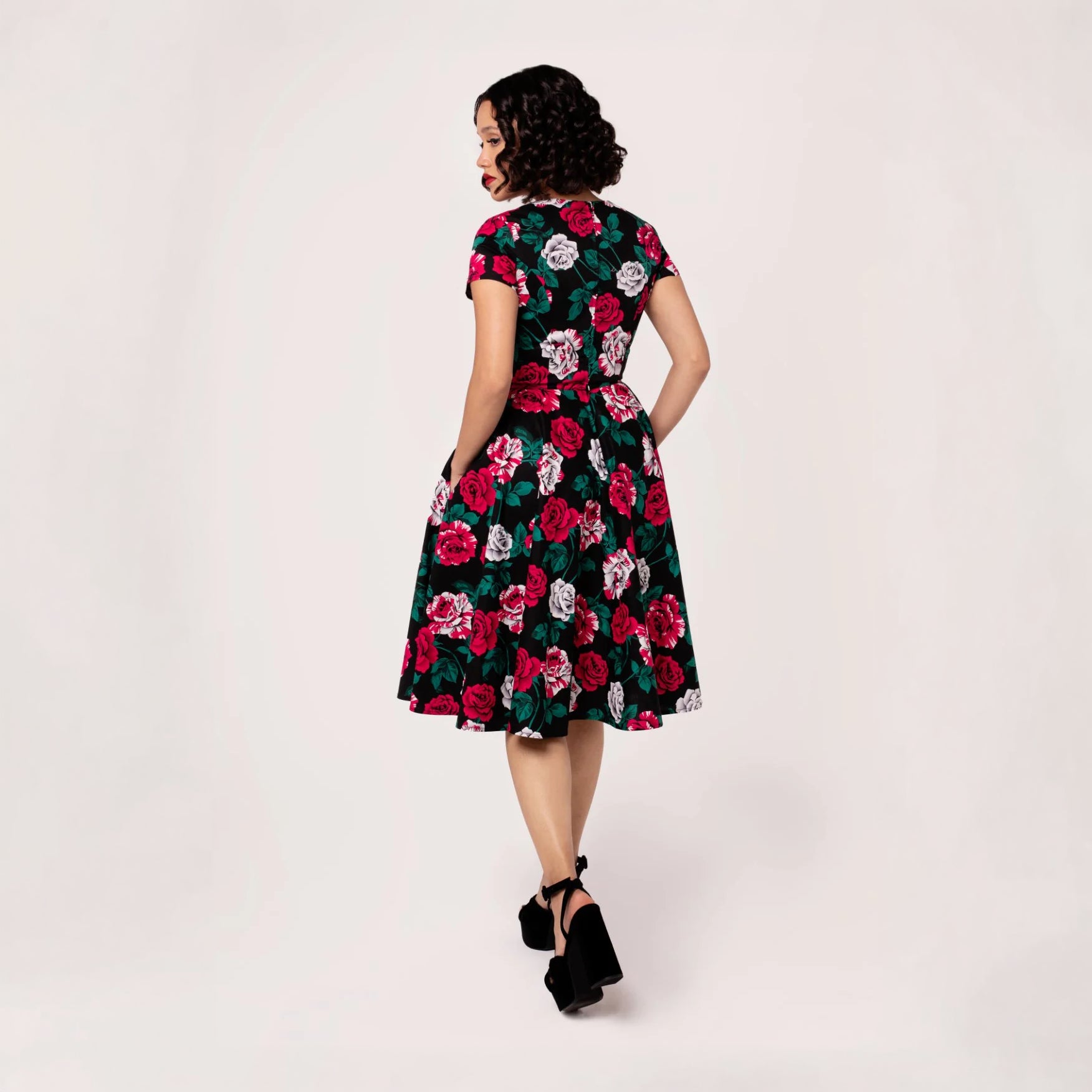 Vestido Paint Me Roses